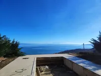 Недвижимость Многоквартирный дом Поляне: 1