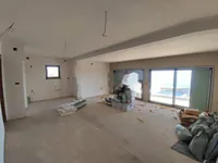 Недвижимость Многоквартирный дом Поляне: 44