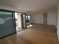 Недвижимость Трехкомнатная квартира в Центре: 3