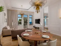 Недвижимость Трехкомнатная квартира в Опатии: 1