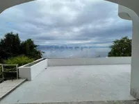 Недвижимость Четырехкомнатная квартира в центре Опатии: 1