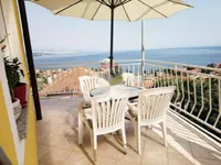 Недвижимость Многоквартирный дом Опатия: 43