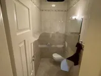 Недвижимость Трехкомнатная квартира в центре: 7