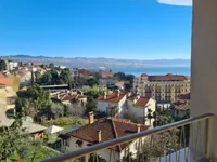 Недвижимость Четырехкомнатная квартира Центр: 20