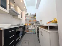 Недвижимость Двухкомнатная квартира Центр: 9