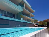 Недвижимость Двухкомнатная квартира в центре: 7