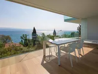 Недвижимость Двухкомнатная квартира в центре: 23