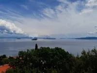 Недвижимость Трехкомнатная квартира, Центр: 15