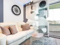 Недвижимость Двухкомнатная квартира в Центре: 10