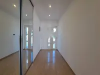 Недвижимость Квартира на втором этаже, Ичичи: 24