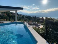 Недвижимость Семейный дом в центре Опатии: 1