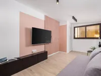 Недвижимость Трехкомнатная квартира в Центре: 1