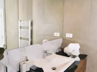 Недвижимость Двухкомнатная квартира Центр: 4