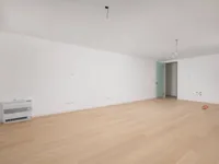 Недвижимость Трехкомнатная квартира в центре: 23