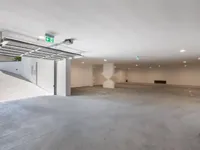 Недвижимость Трехкомнатная квартира в центре: 27