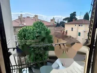 Недвижимость Трехкомнатная квартира в центре Опатии: 1