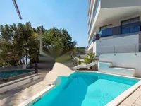 Недвижимость Трехкомнатная квартира в центре Опатии: 26