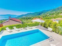 Недвижимость Семейный дом Поляне Опатия: 2