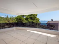 Недвижимость Трёхкомнатная квартира в центре: 2