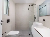 Недвижимость Трёхкомнатная квартира в центре: 23