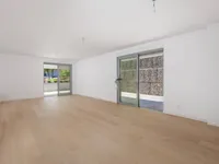 Недвижимость Трехкомнатная квартира в Центре: 19