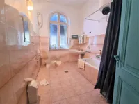 Недвижимость Трехкомнатная квартира в центре: 11