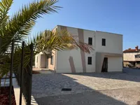 Недвижимость Четырёхкомнатная квартира Опатия: 1