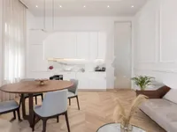 Недвижимость Двухкомнатная квартира в Центре: 4