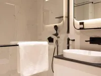 Недвижимость Двухкомнатная квартира в Центре: 8