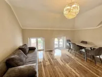 Недвижимость Трехкомнатная квартира в Центре: 8