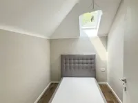 Недвижимость Трехкомнатная квартира в Центре: 16