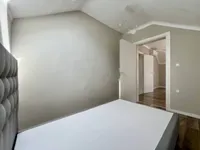 Недвижимость Трехкомнатная квартира в Центре: 17