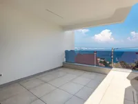 Недвижимость Трехкомнатная квартира Центр: 4