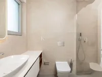 Недвижимость Трехкомнатная квартира Центр: 12