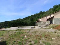 Недвижимость Многоквартирный дом Ичичи: 2