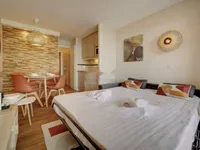 Недвижимость Apartment Croix des Gardes: 17