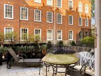 Недвижимость Redcliffe Square: 3