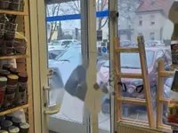 Недвижимость Коммерческое помещение Шишка: 3