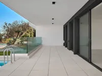 Недвижимость Четырехкомнатная квартира Центр: 9