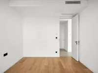 Недвижимость Четырехкомнатная квартира Центр: 18