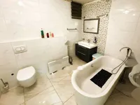 Недвижимость Четырехкомнатная квартира Центральная Опация: 5