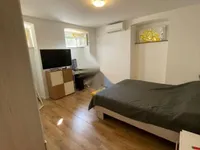 Недвижимость Трехкомнатная квартира в центре Опатии: 11