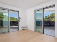 Недвижимость Четырёхкомнатная квартира Центр: 2