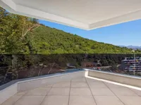 Недвижимость Четырёхкомнатная квартира Центр: 6