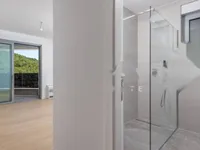 Недвижимость Четырёхкомнатная квартира Центр: 15