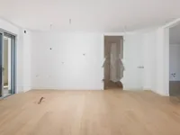 Недвижимость Четырёхкомнатная квартира Центр: 51