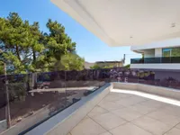 Недвижимость Четырёхкомнатная квартира Центр: 52