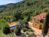 Недвижимость Семейный дом в Вепринце: 50