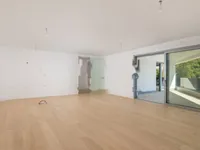 Недвижимость Двухкомнатная квартира Центр: 17