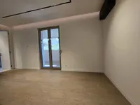 Недвижимость Трёхкомнатная квартира Центр: 12